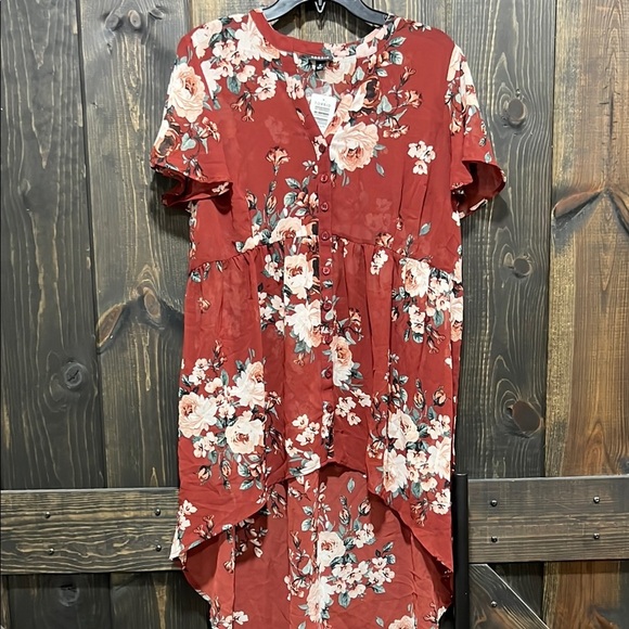 NWT Torrid Lexie Tunic 0 12 Babydoll Chiffon Floral Hi Low Stretch Burgundy Boho - Picture 1 of 8